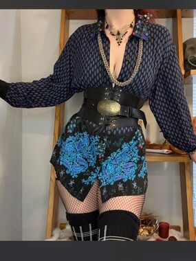 Vintage Luxury Silk Art Deco Diane Von Furstenburg blouse / dress